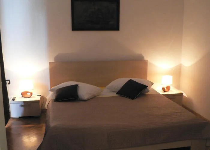 Lejlighed With Parking Space - 23335 Pula