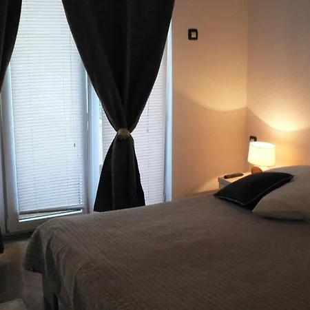 With Parking Spaces - 23335 Apartment *