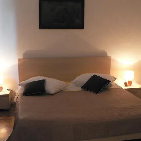 Appartement With Parking Space - 23335 Pula